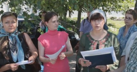 Матери осужденных за торговлю наркотиками  вышли на молитву в Могилеве