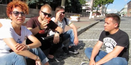 Российских КВН-щиков задержали в Беларуси за ловлю «хайпа» со спиннером