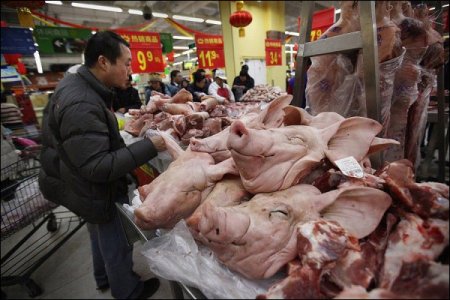 Предприятия Беларуси начнут поставлять в Китай говядину и мясо птицы