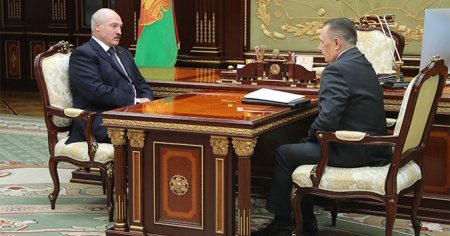Президент принял с докладом главу Верховного суда Беларуси