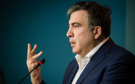 Саакашвили: За мной следит ФСБ по приказу Путина