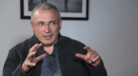Ходорковский пообещал «тяжелые времена» для россиян при «власти»  Навального