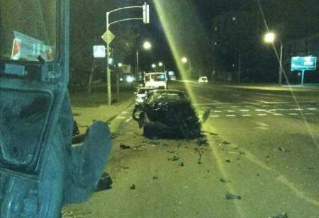В Минске пьяный водитель Citroen протаранил трактор: есть пострадавшие