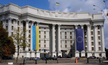МИД Украины ужесточит правила въезда для жителей РФ раньше назначенного срока