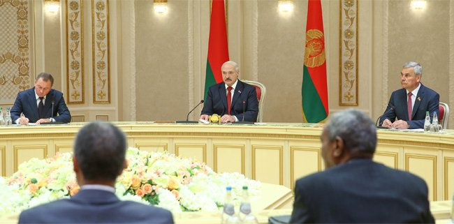 Беларусь настроена на сотрудничество с Суданом в энергетике, нефти и других сферах - Лукашенко
