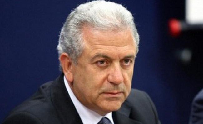 Еврокомиссар призвал страны ЕС проводить более жесткую политику депортации