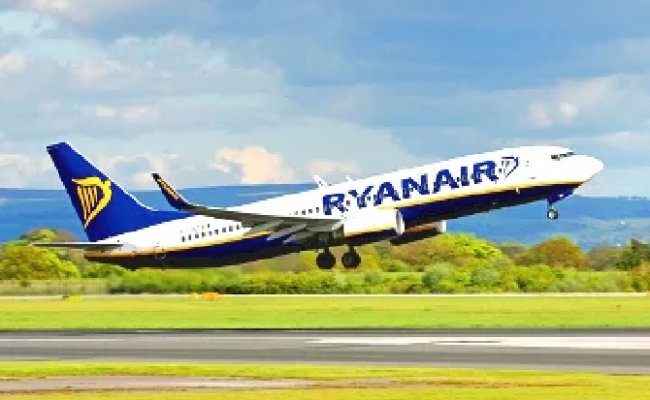 Самолет Ryanair задержался с вылетом из Брюсселя из-за сообщения о минировании