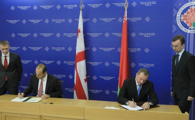 Главы МИД Беларуси и Грузии подписали договор о сотрудничестве на ближайшие два года