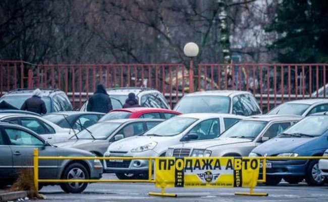 Находившегося в международном розыске учредителя автохауса передали Беларуси