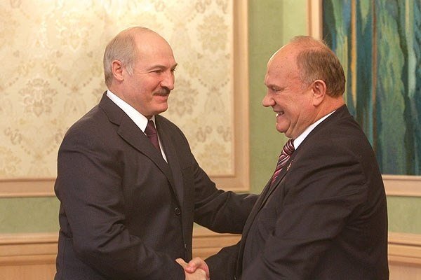 Зюганов похвалил Лукашенко за трансляцию российских каналов