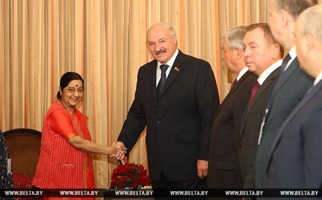 Президент выразил заинтересованность в укреплении двусторонних отношений с Индией