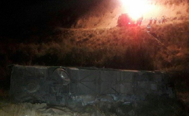 В Иране автобус  упал с 50-метровой высоты: 11 жертв
