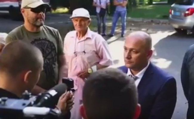 Представители неонацистских организаций чуть не разорвали российского консула на суде по 2 мая в Одессе (ВИДЕО)