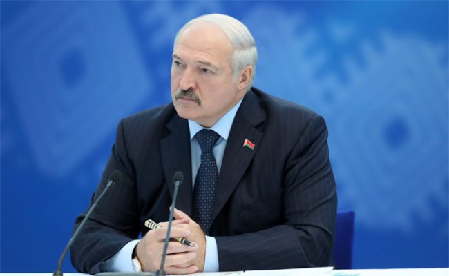 Лукашенко подчеркнул вклад таможенной службы в социально-экономическое развитие страны