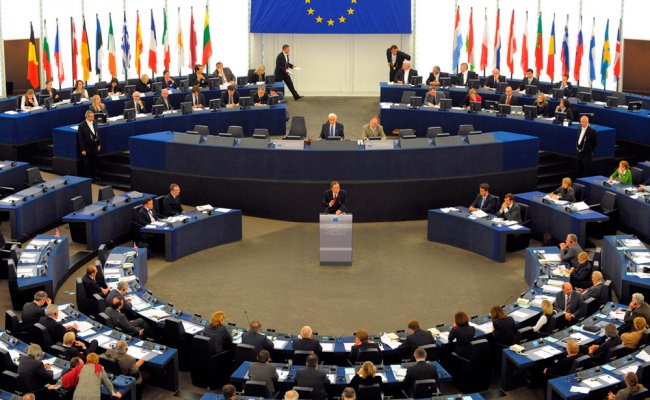Европарламент хочет расширить санкции против России