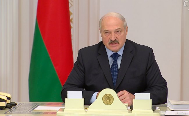 Лукашенко обсудил по телефону с Рахмоном перспективы развития двусторонних отношений