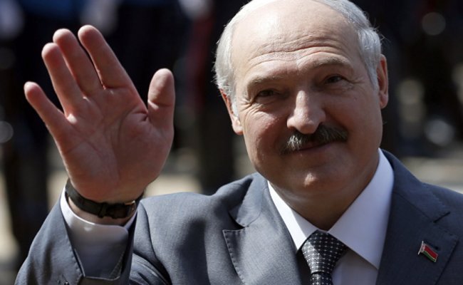 Лукашенко направился в Сочи для участия в саммитах СНГ и ЕАЭС