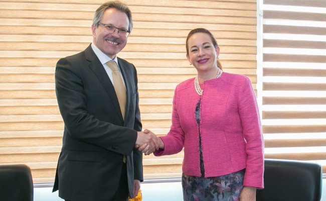 Беларусь намерена расширить всестороннее сотрудничество с Эквадором