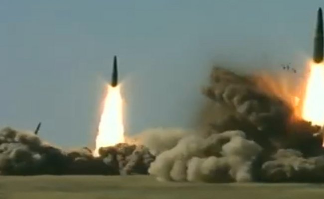 Россия запустила четыре межконтинентальных баллистических ракеты