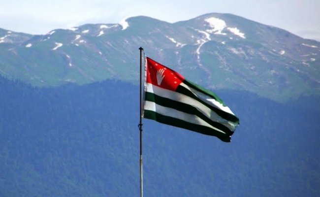 Абхазия готова признать независимость Каталонии