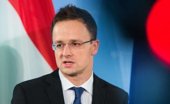 Венгрия сорвала заседание комиссии Украина-НАТО