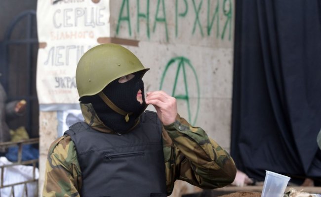 Участники акции у Верховной рады начали блокаду бизнеса Порошенко