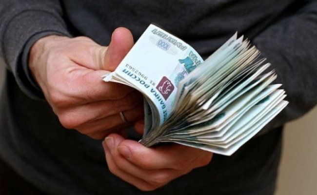 «Продавая» мобильники, минчанин присвоил деньги 30 человек