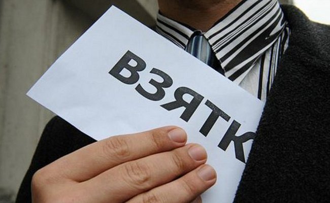 На Украине одного из руководителей Госавиаслужбы поймали на получении взятки