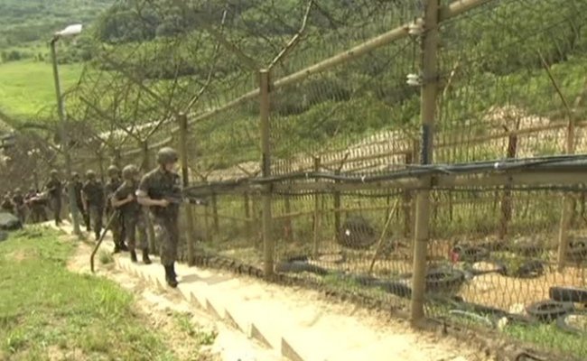 Солдат КНДР сбежал в Южную Корею под обстрелом сослуживцев