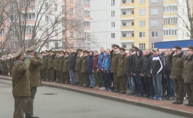 Около 11 тысяч новобранцев пополнят ряды Вооруженных Сил Беларуси осенью