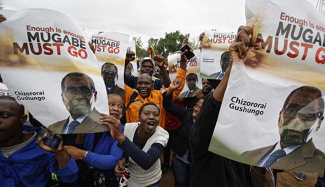 В Зимбабве проходит многотысячный марш за отставку Мугабе