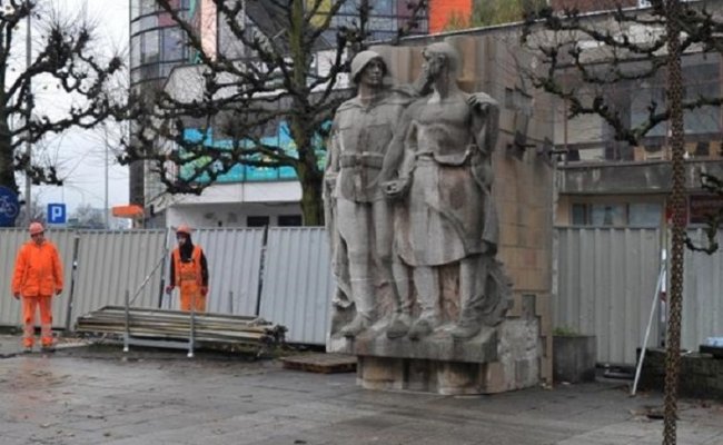 В Польше снесли памятник благодарности советской армии