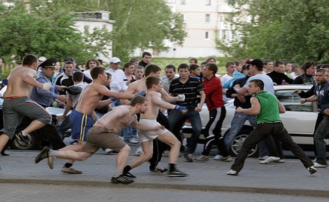В Борисове после массовой драки полиция задержала больше 10 человек