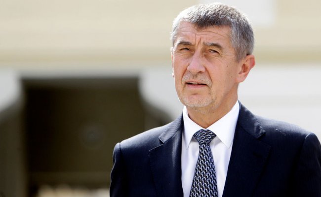 Правительство Чехии отправили в отставку