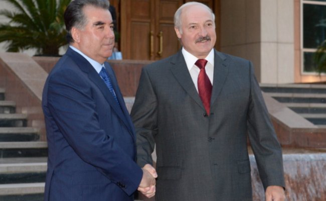 Рахмон: Есть все условия для укрепления сотрудничества с Беларусью