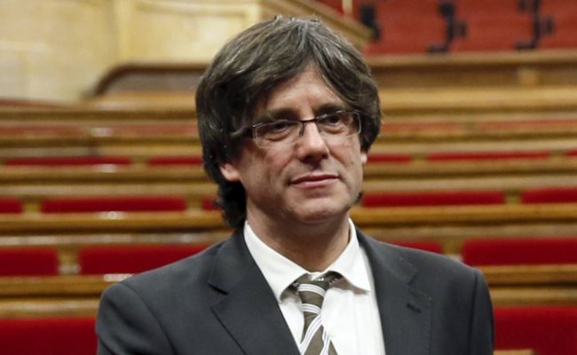 Пучдемон останется в Бельгии до начала выборов в Каталонии