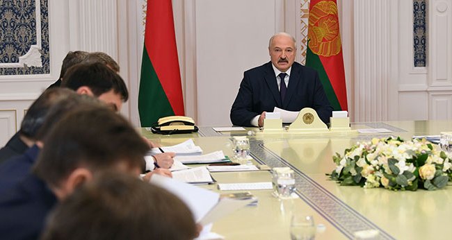 Лукашенко рад отсутствию роста спроса на табачную продукцию