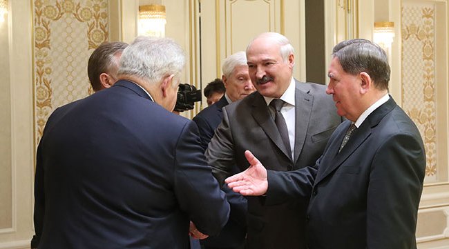 Лукашенко  видит перспективы сотрудничества с Курской областью по поставкам элитных семян