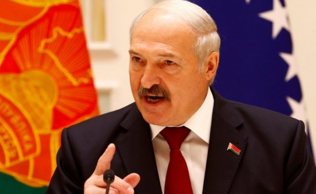 Лукашенко заявил, что коррупцию в Беларуси удалось обуздать