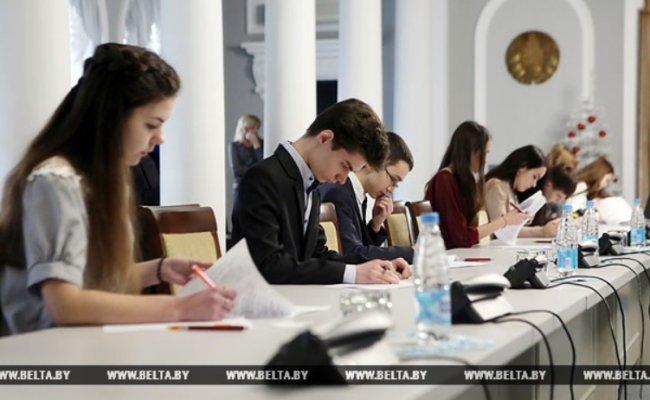 Школьник из Гомеля стал самым финансово грамотным учащимся в Беларуси