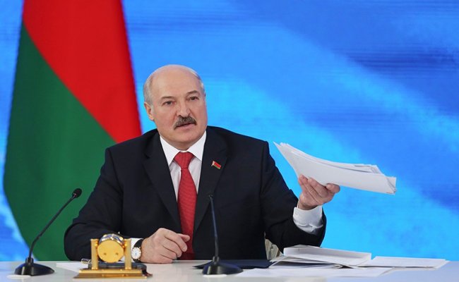 Лукашенко: Хватит перекладывать проблемы предприятий и банков на бюджет