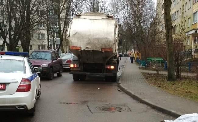 В Минске мусоровоз насмерть сбил пенсионерку