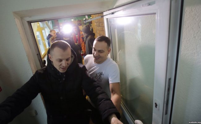 Националисты наехали на владельцев барбершопа «Чекист» в Минске