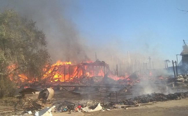 В Березовском районе сгорел дом быта
