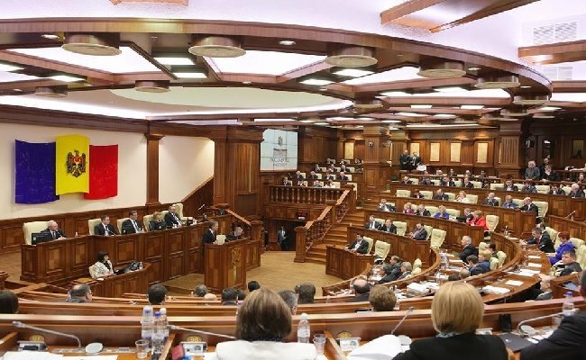 Парламент Молдовы зарегистрировал проект о выходе из СНГ