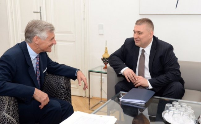 Кравченко и Линхарт обсудили развитие диалога Беларуси с Евросоюзом