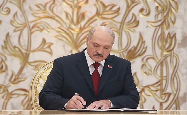 Лукашенко назначил представителей президента в Витебской и Гомельской областях