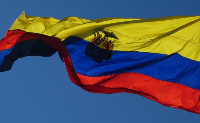 Жители Эквадора проголосовали за ограничение числа президентских сроков