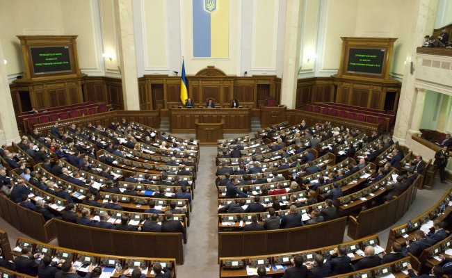 Украинский парламент осудил принятый сеймом Польши «антибандеровский» закон
