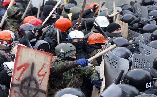 Генпрокуратура Украины объявила подозрения по убийствам правоохранителей на Майдане